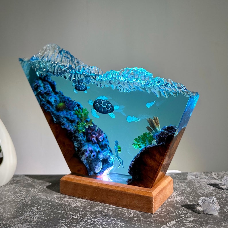 Ocean Depths – Epoxy Art Lamp