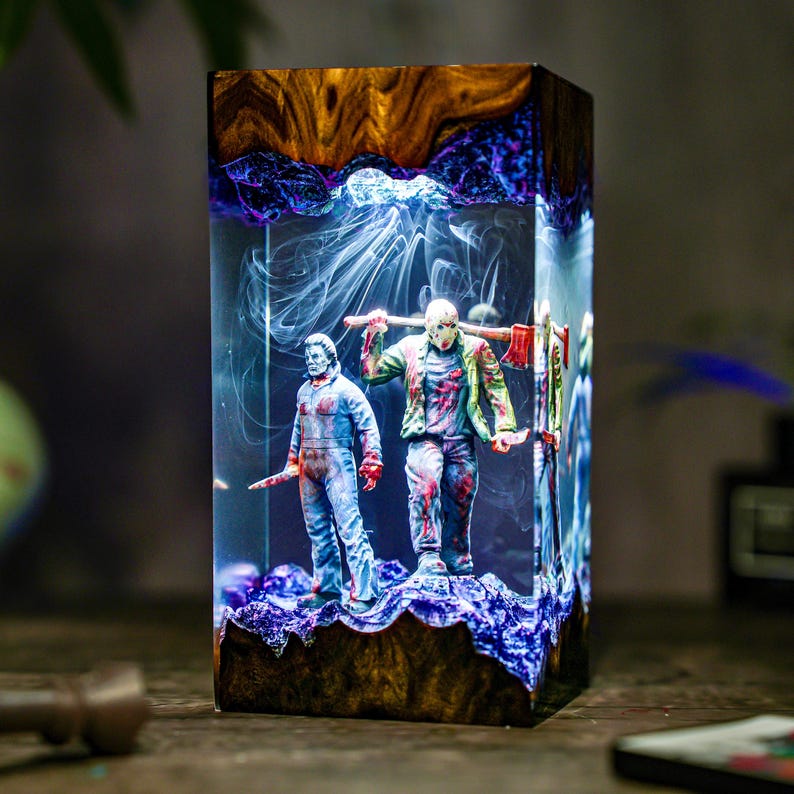 Horror Resin Diorama Lamp (Jason and Michael Edition)