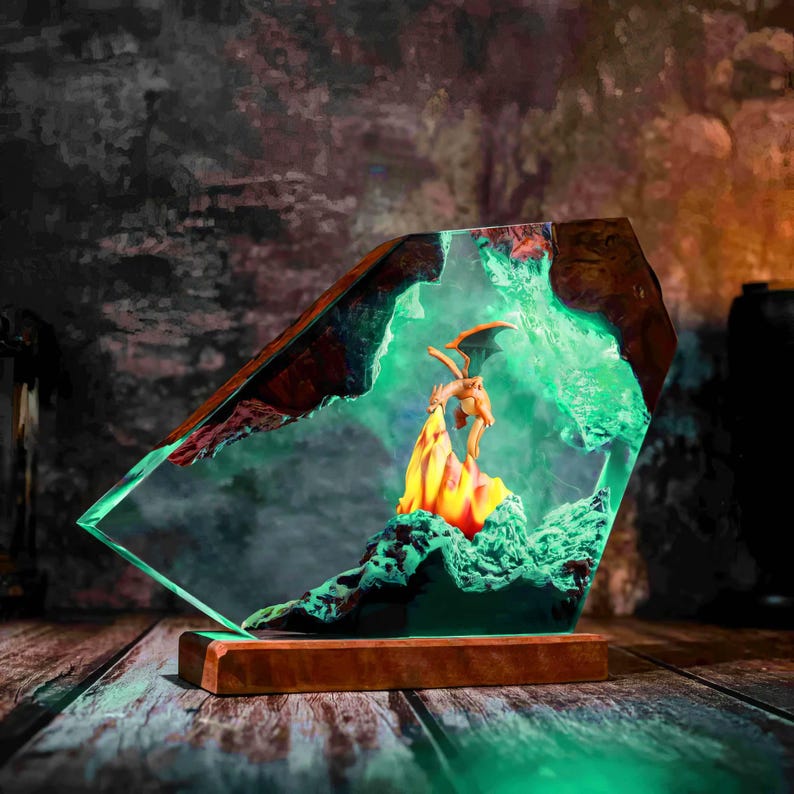 Charizard Epoxy Lamp