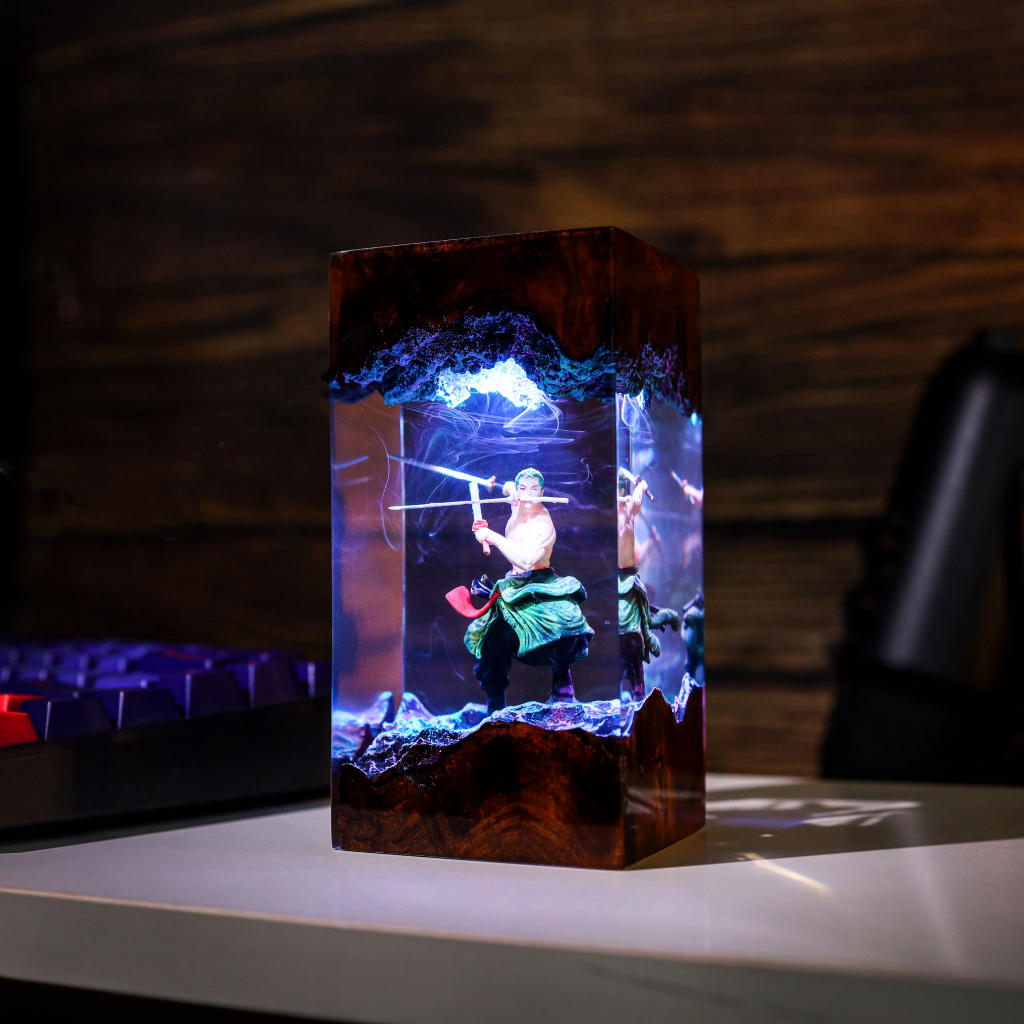 Roronoa Zoro One Piece Epoxy Lamp 2