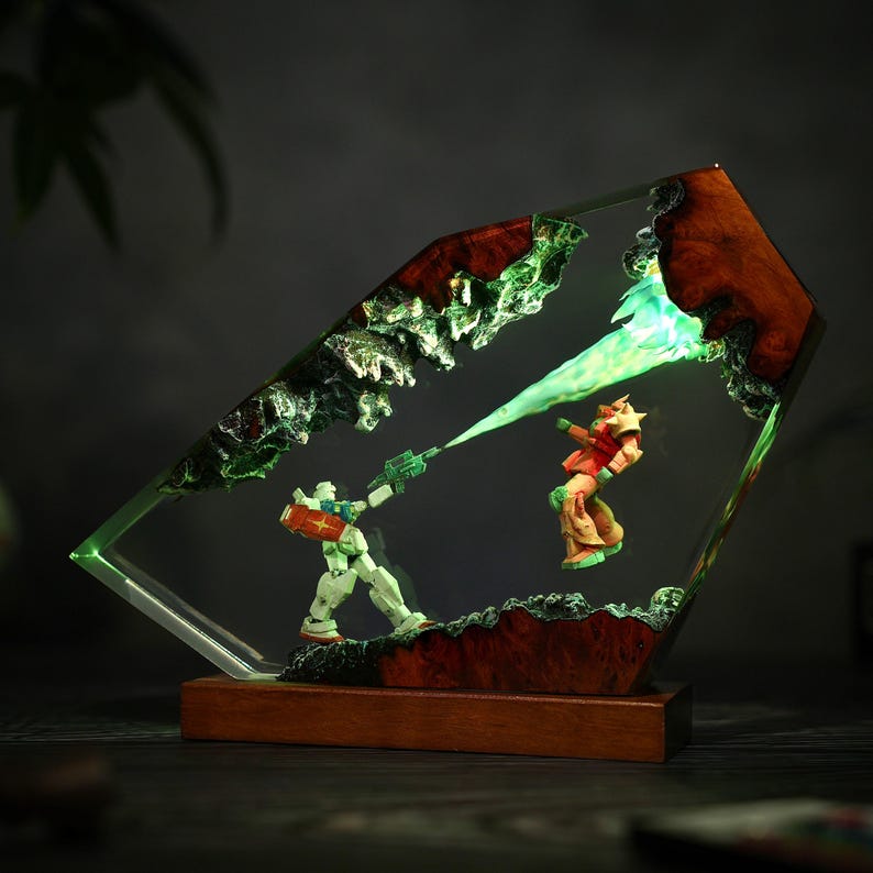 Battle Beam – Handmade Mecha Resin Lamp