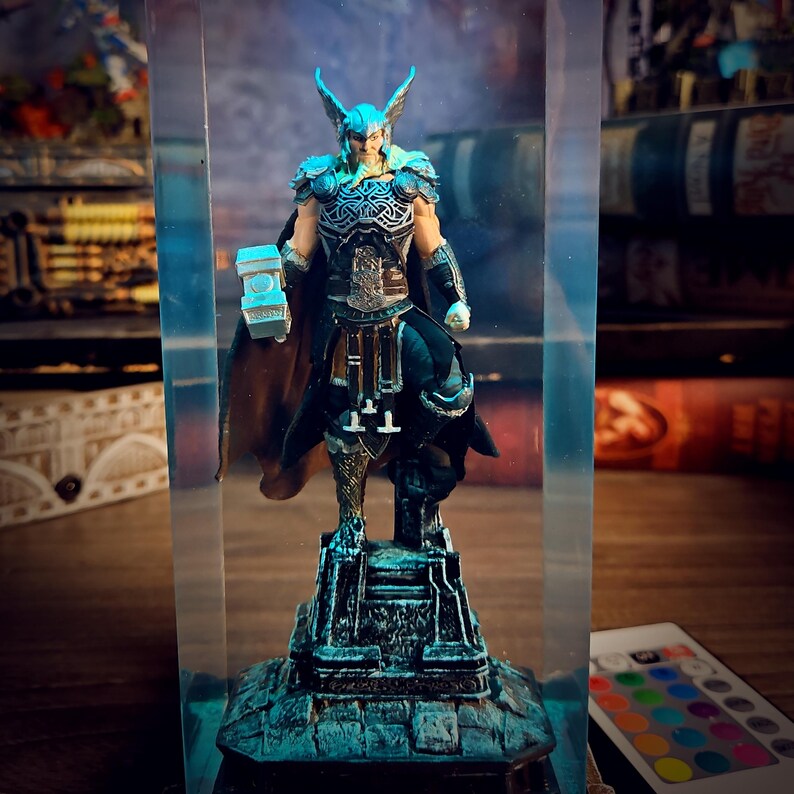God of Thunder – Thor Diorama Resin Lamp