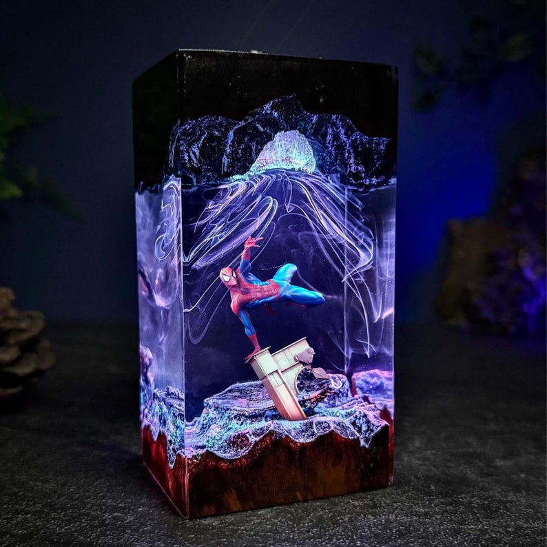 Spider-Man Epoxy Lamp v2