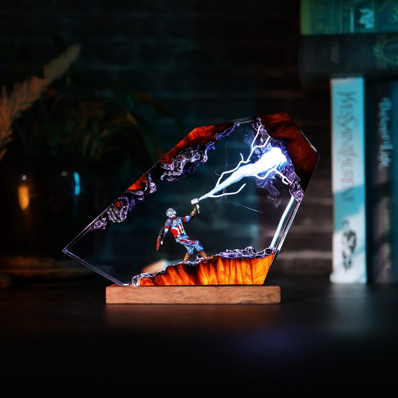 Captain America Epoxy Lamp